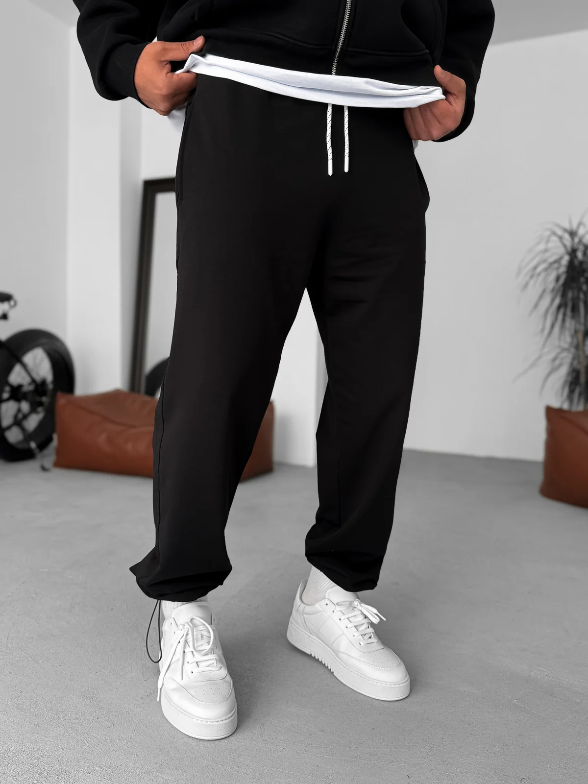 Black Basic Summer Sweatpants - Image 3