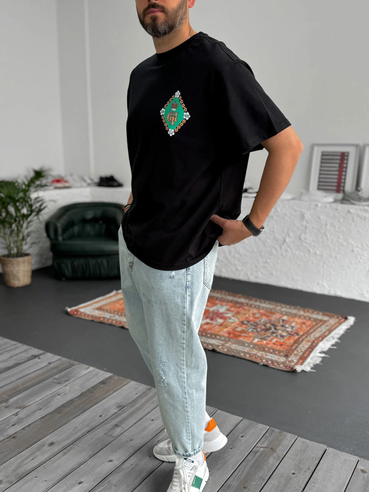 Black "Coat Of Arms" Printed Oversize T-Shirt - Image 4