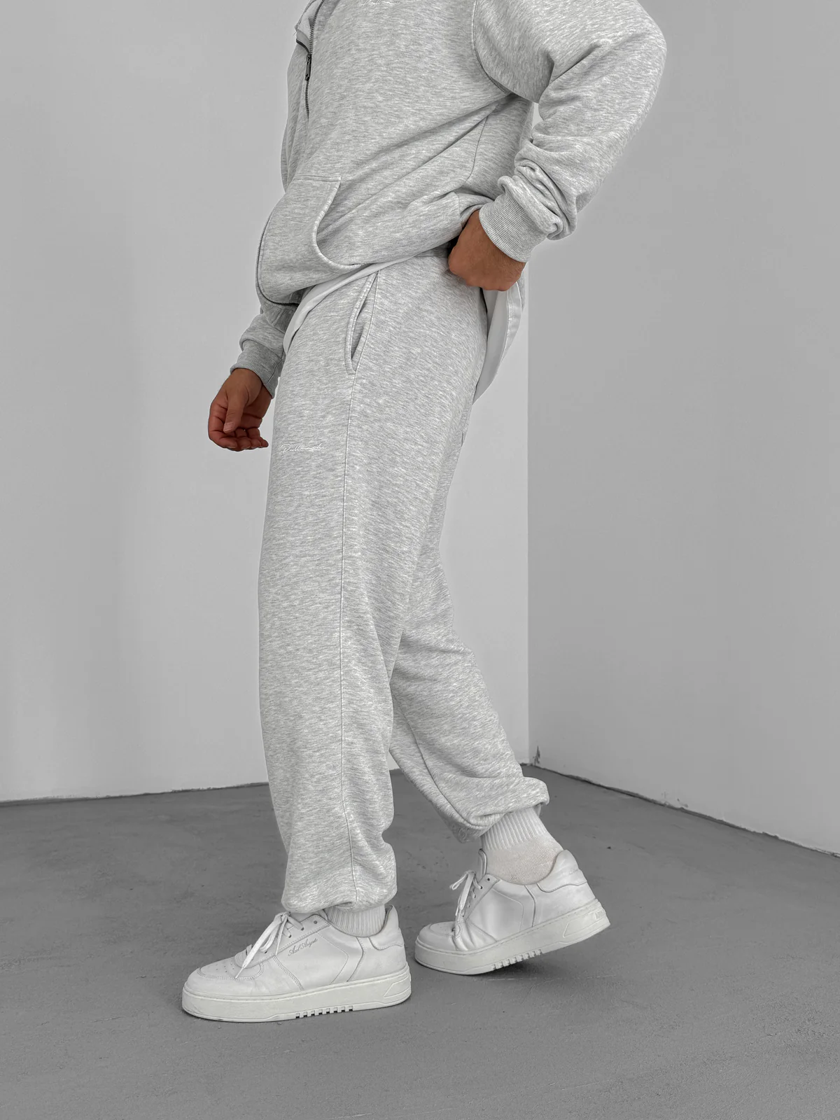 Gray "PM" Printed Summer Sweatpants - Image 4