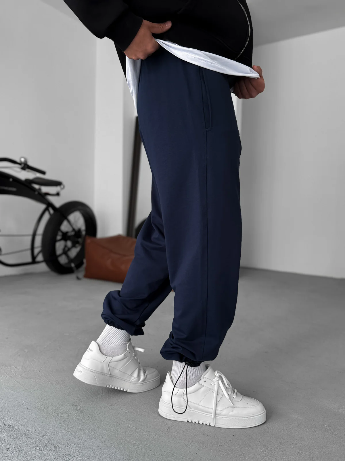 Navy-Blue Basic Summer Sweatpants - Image 4