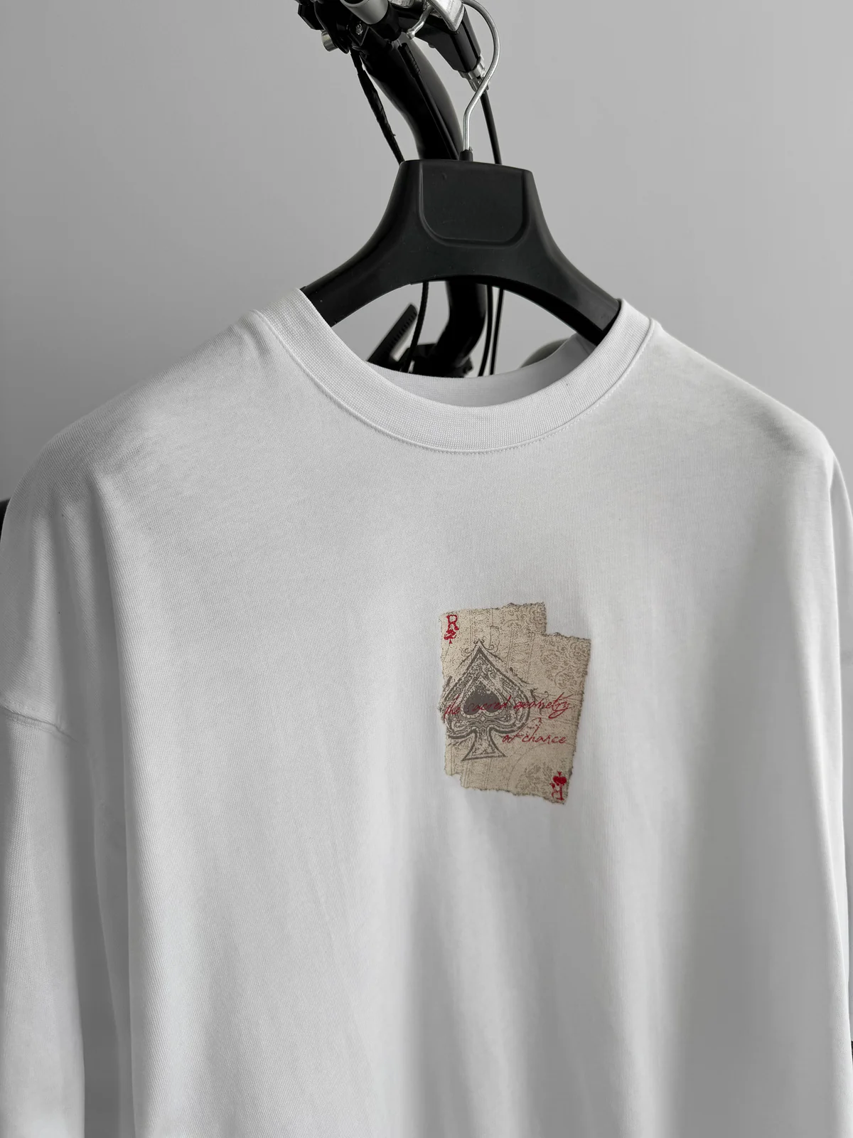 White "R of spades" printed Oversize T-Shirt - Image 6